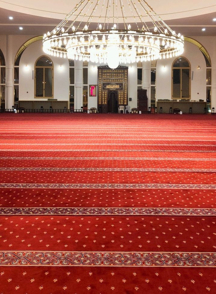 Red Mosque Carpet